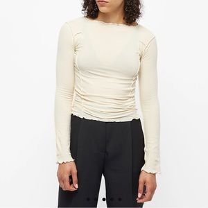 Baserange omato tops off white